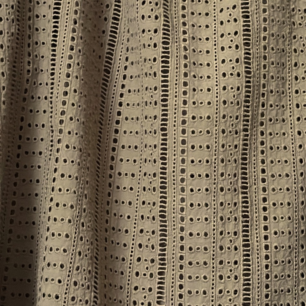 Joie NWOT Tan Eyelet Button-Up Top Balloon Sleeves Sz Lg. Fall Transition Item! - Picture 6 of 8